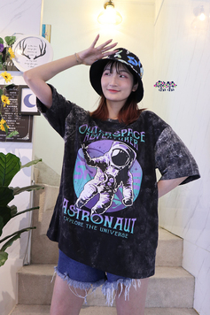 水洗復古太空人圖案個性造型上衣-上衣推薦