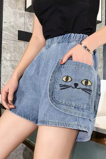 雙側立體刺繡可愛貓咪鬆緊腰牛仔短褲-短褲推薦