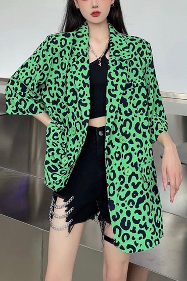 狂野綠色豹紋絲滑雪紡材質西裝外套-外套推薦