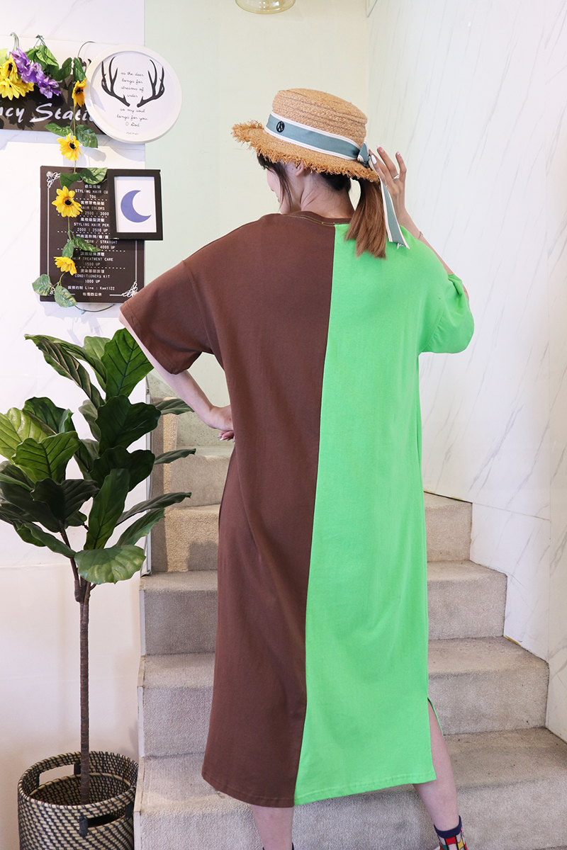 綠咖拼色活潑卡通字母休閒棉料洋裝-洋裝推薦